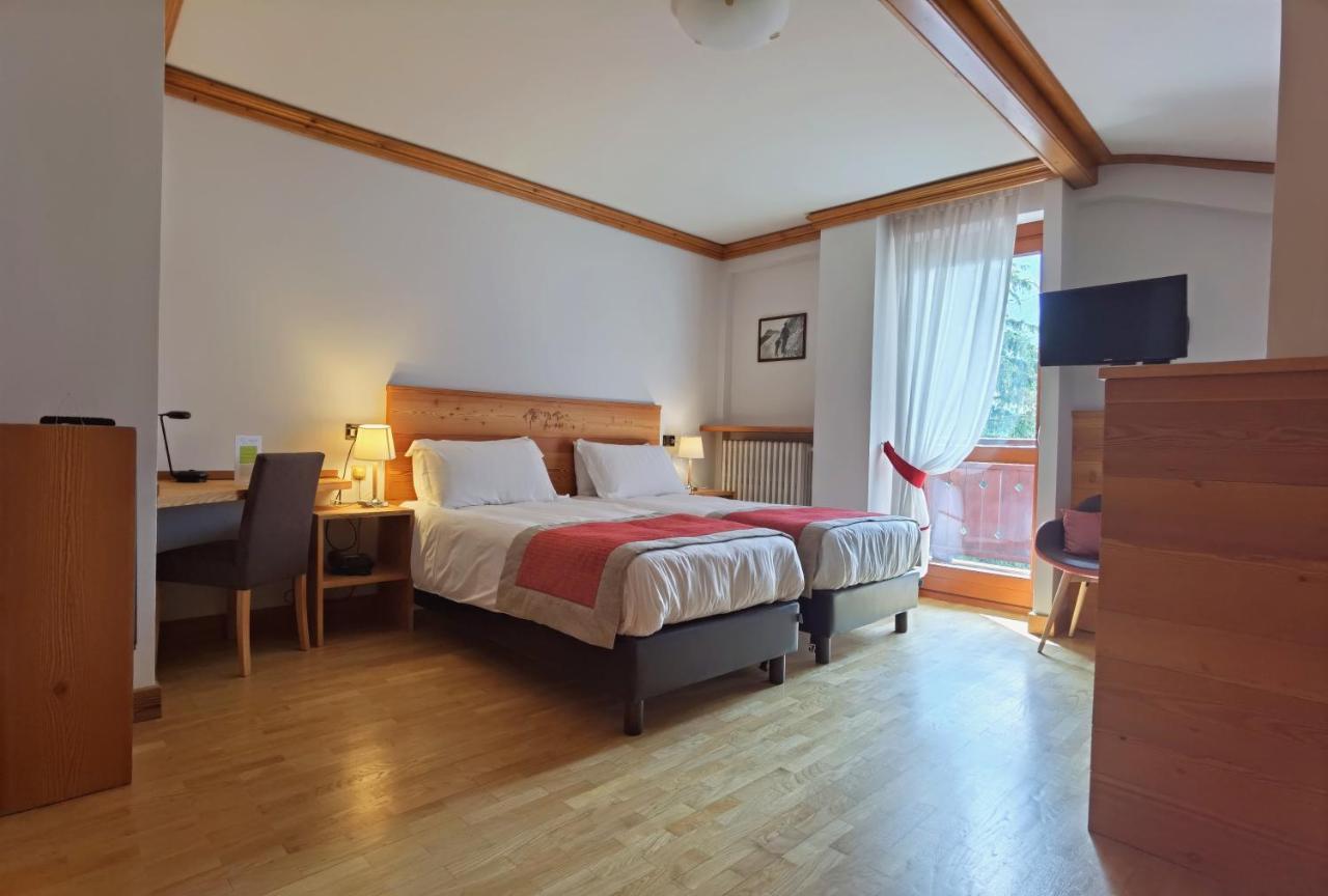 Hotel Croux Courmayeur Exteriér fotografie