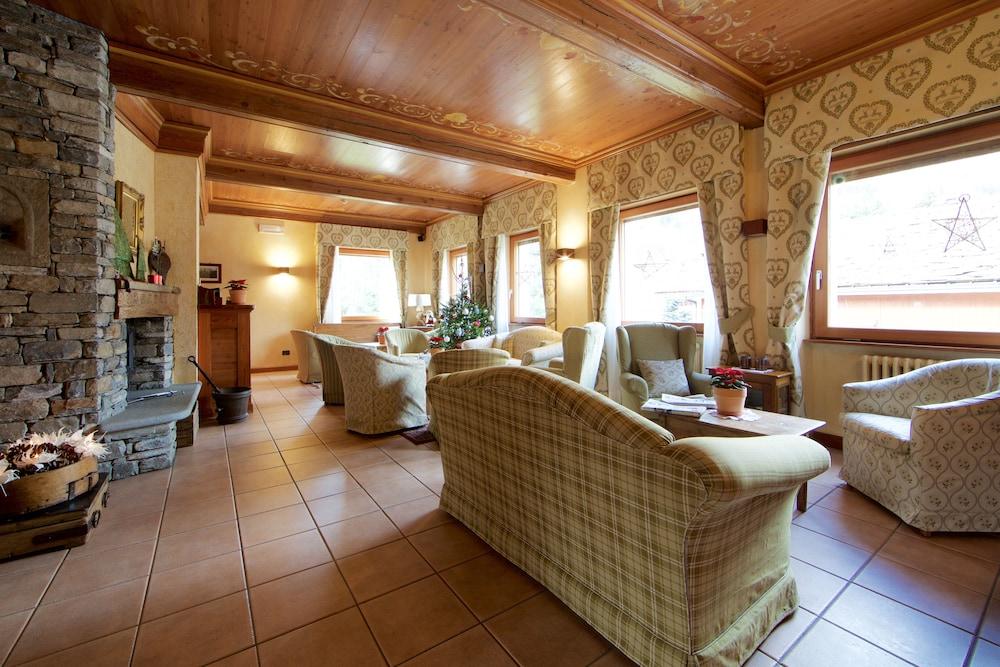 Hotel Croux Courmayeur Exteriér fotografie