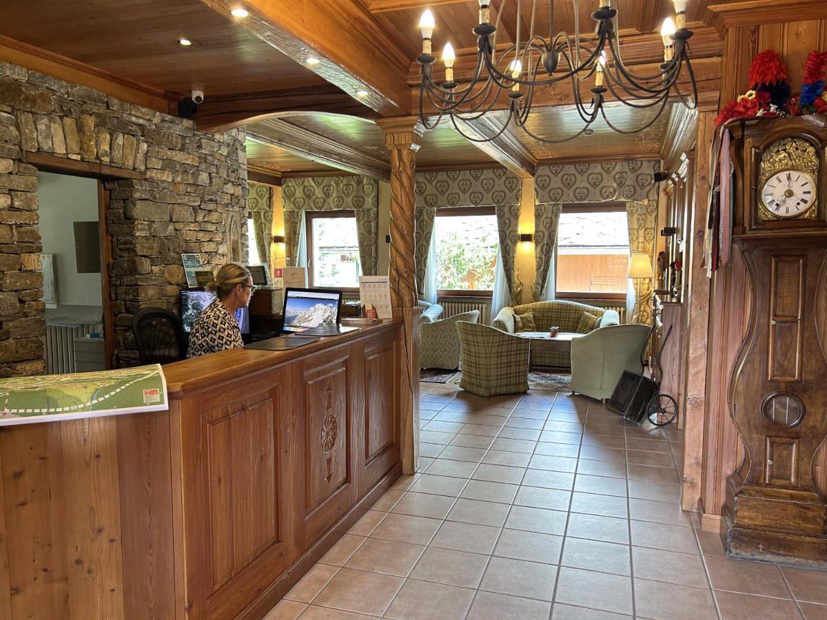 Hotel Croux Courmayeur Exteriér fotografie