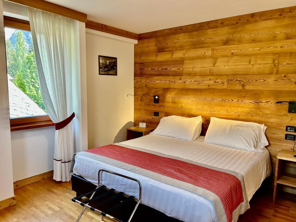 Hotel Croux Courmayeur Exteriér fotografie